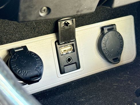 Used 2014 Toyota Avalon Limited FWD image 9