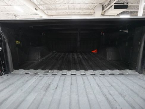 Used 2019 Chevrolet Silverado 1500 Custom w/ Custom Convenience Package image 10