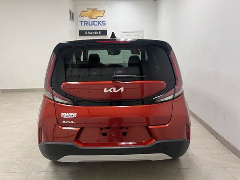 Used 2023 Kia Soul S FWD image 18