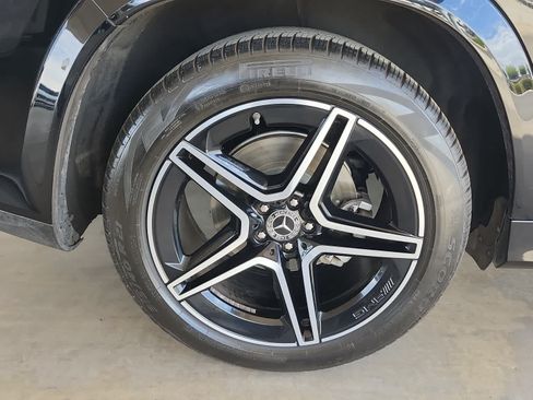 Used 2024 Mercedes-Benz GLS 450 4MATIC image 10