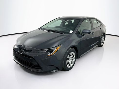 Used 2025 Toyota Corolla LE FWD image 3