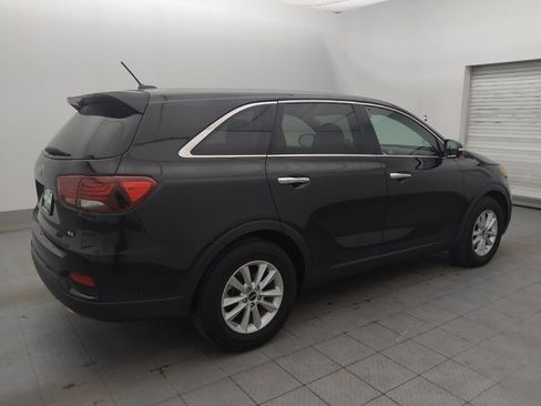 Used 2019 Kia Sorento FWD V6 image 10