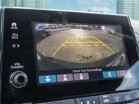 Certified 2018 Honda Odyssey Touring image 34