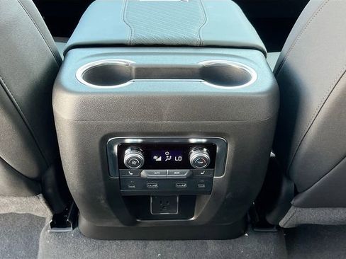 New 2026 GMC Yukon XL AT4 w/ AT4 Premium Plus Package AWD/4WD image 18