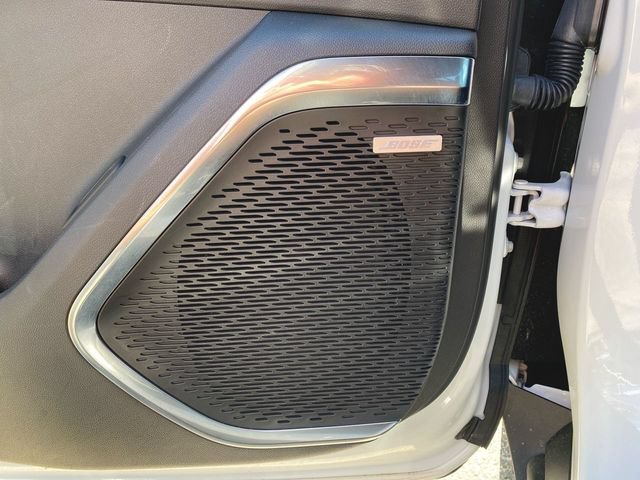 Used 2025 GMC Acadia Elevation FWD image 23