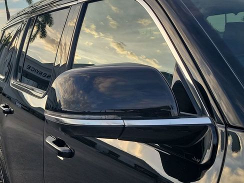 New 2025 Jeep Wagoneer 2WD w/ Convenience Group I image 21