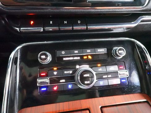 Used 2021 Lincoln Navigator Reserve w/ Luxury Package AWD/4WD image 16