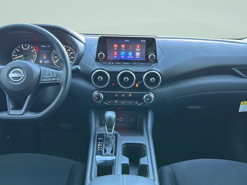 Used 2025 Nissan Sentra S FWD image 17