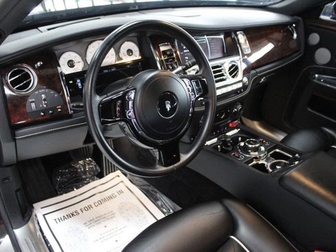 Used 2019 Rolls-Royce Ghost image 12