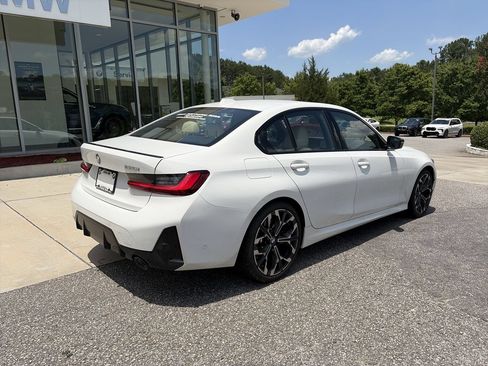 Used 2026 BMW 330i Sedan w/ M Sport Package RWD image 8