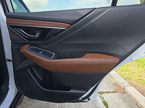 Used 2022 Subaru Outback Touring XT AWD/4WD image 39