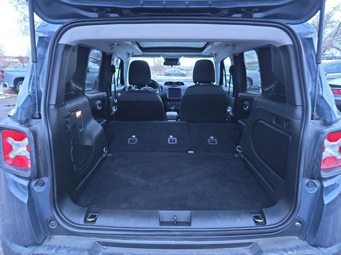 Used 2023 Jeep Renegade Altitude w/ Sun/Sound Group image 17