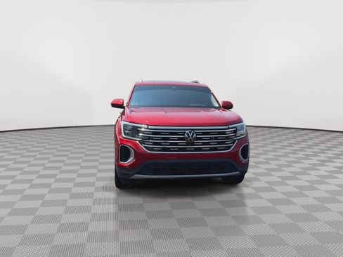 Used 2024 Volkswagen Atlas SEL AWD/4WD image 3
