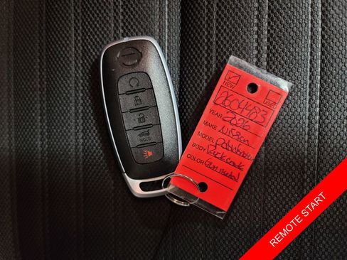 New 2026 Nissan Pathfinder SV image 32