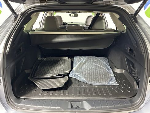 Used 2025 Subaru Outback Premium image 29