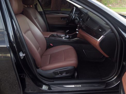 Used 2016 BMW 535i xDrive Sedan w/ Driver Assistance Package image 15