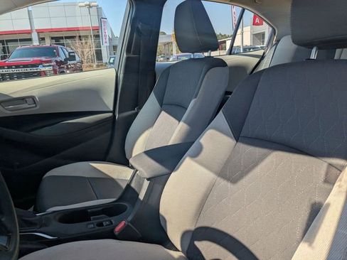 Used 2024 Toyota Corolla LE image 14