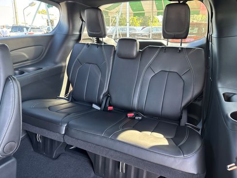 New 2026 Chrysler Pacifica Select w/ S Appearance Package image 6