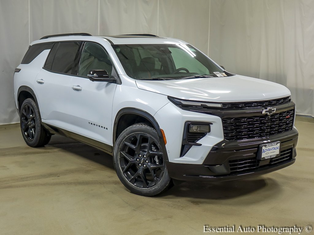 New 2026 Chevrolet Traverse RS w/ LPO, Floor Liner Package AWD/4WD image 2