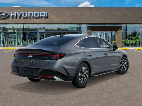 New 2026 Hyundai Sonata Blue FWD image 4