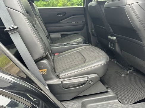 Certified 2025 Nissan Pathfinder Rock Creek AWD/4WD image 17