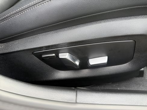 Used 2023 BMW 530e w/ M Sport Package RWD image 20