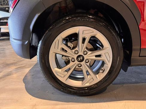 Used 2022 Hyundai Kona SEL FWD image 27