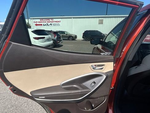 Used 2017 Hyundai Santa Fe Sport FWD image 14