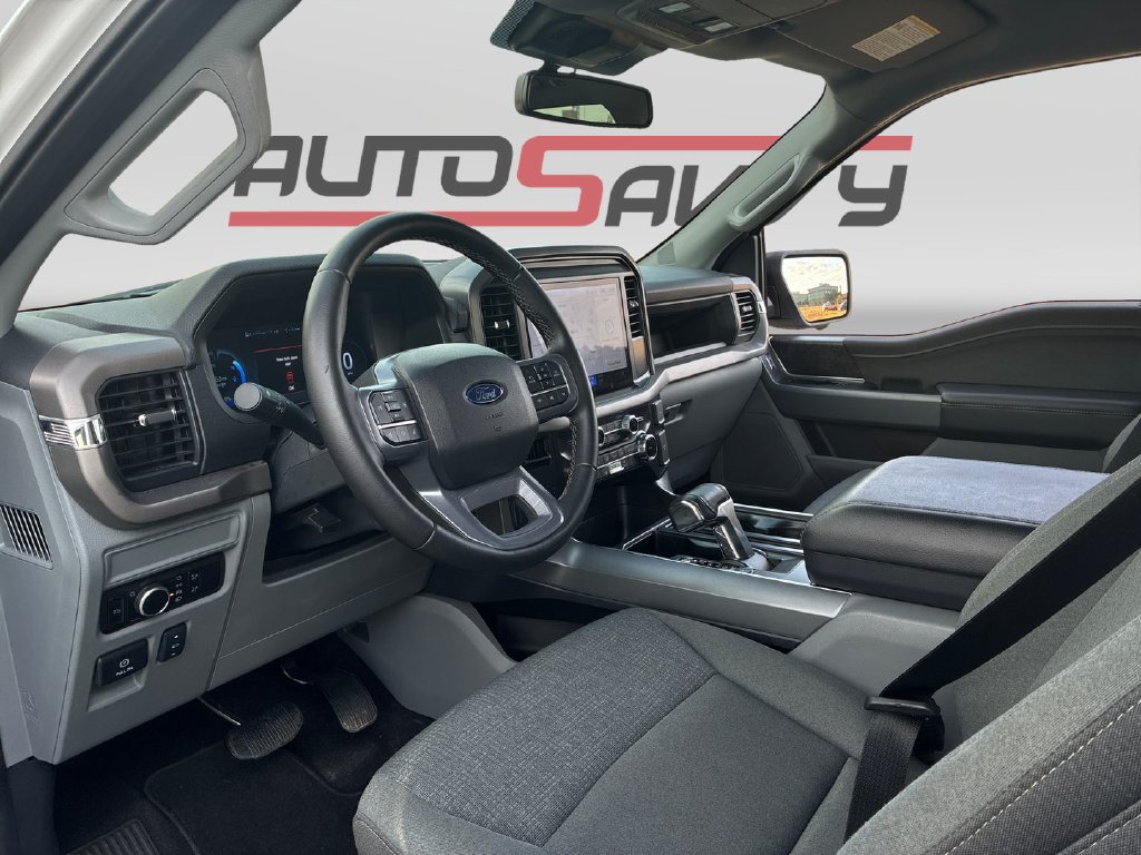 Used 2025 Ford F150 Lightning XLT AWD/4WD image 10