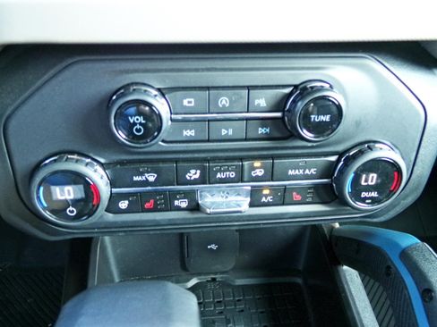 Used 2024 Ford Bronco Wildtrak AWD/4WD image 10