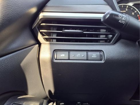 Used 2025 Nissan Altima 2.5 SV FWD image 18