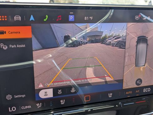 New 2025 Volkswagen ID. Buzz Pro S Plus image 20