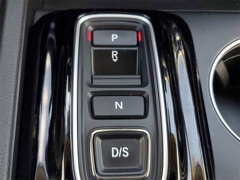 Used 2023 Honda Pilot Elite image 32