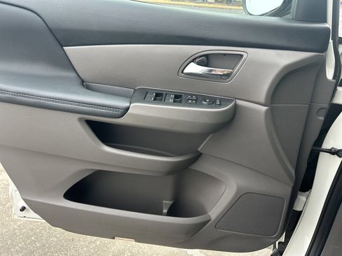 Used 2016 Honda Odyssey EX-L image 22