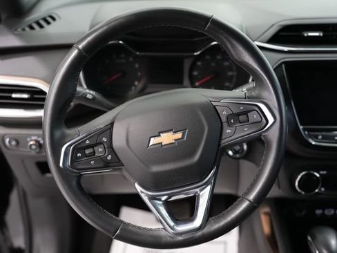Used 2023 Chevrolet TrailBlazer ACTIV w/ Sun and Liftgate Package image 16