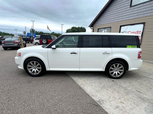 Used 2011 Ford Flex Limited image 8