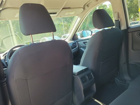 Certified 2024 Nissan Rogue S FWD image 19