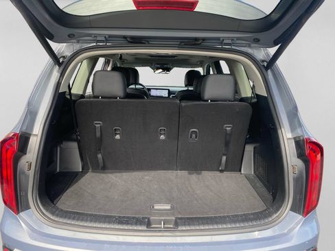 Used 2025 Kia Telluride S FWD image 26