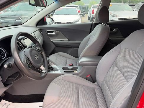 Used 2019 Kia Niro LX FWD image 14