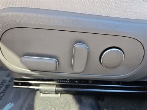 Used 2024 Hyundai Kona SEL image 17