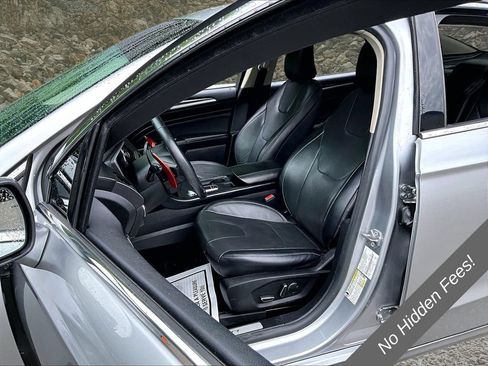 Used 2020 Ford Fusion Titanium AWD/4WD image 23