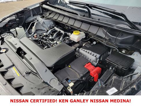 Certified 2025 Nissan Pathfinder SV image 24