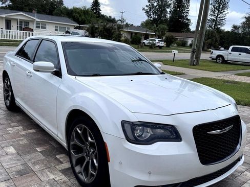 Used 2017 Chrysler 300 S w/ 300S Premium Group RWD image 3