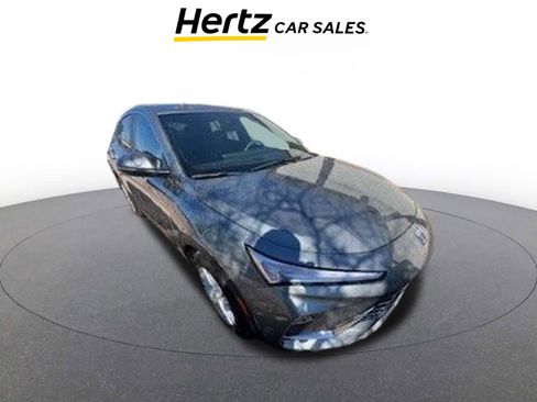 Used 2025 Buick Envista Preferred image 1