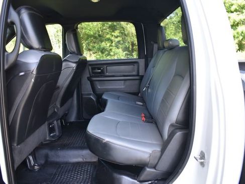 Used 2021 RAM 2500 Tradesman w/ Chrome Appearance Group AWD/4WD image 11
