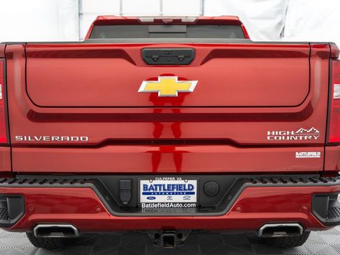 Used 2024 Chevrolet Silverado 1500 High Country w/ Technology Package AWD/4WD image 6