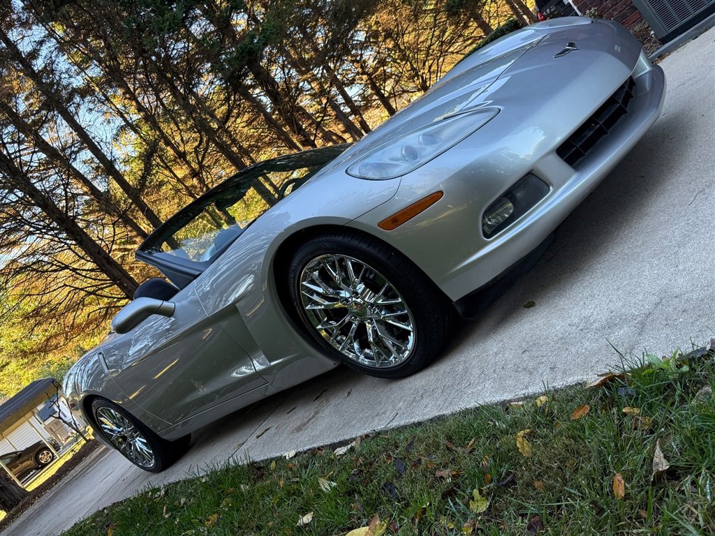 Used 2008 Chevrolet Corvette Convertible w/ Preferred Equipment Group RWD image 32