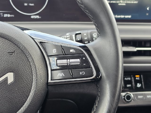 Certified 2024 Kia Seltos EX FWD image 20