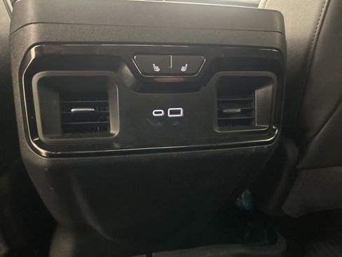 Used 2024 GMC Sierra 2500 AT4 w/ AT4 Preferred Package image 31