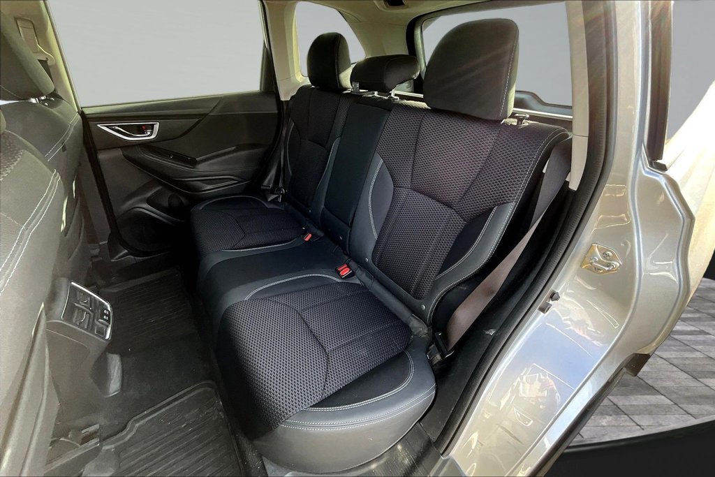 Used 2019 Subaru Forester Premium AWD/4WD image 22